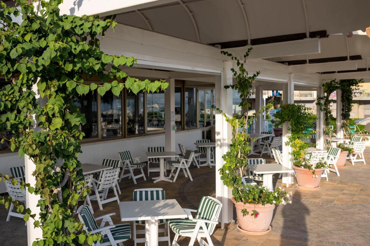 Hotel Pietra Di Luna Maiori Exterior photo